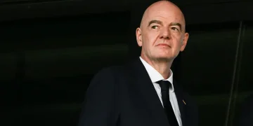 مسرِّب «فوتبول ليكس» يصف إنفانتينو بـ«الورم السرطاني» في كرة القدم