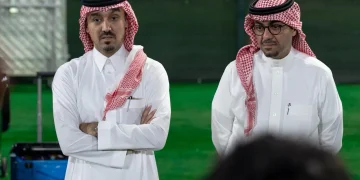 وزير الرياضة يحضر مران الأخضر قبيل مواجهة قطر في خليجي 27