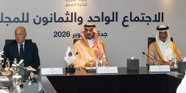 الاتحاد العربي يجدد دعمه لرئيس فيفا في اجتماعه الـ81 بجدة