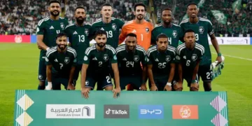 “دونيس” يُعلن تشكيلة الأخضر لمواجهة قطر في نصف نهائي خليجي 27