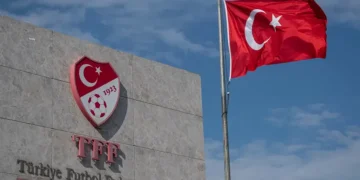 هزة جديدة تضرب الكرة التركية.. حبس رئيس لجنة الحكام وحكام بالدوري الممتاز
