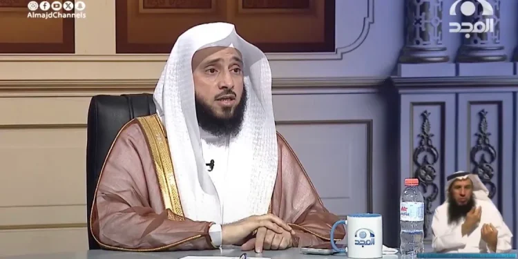الشيخ السلمي يحذّر من زفّ العريس أمام النساء ويدعو للفصل بين الجنسين بحفلات الزواج