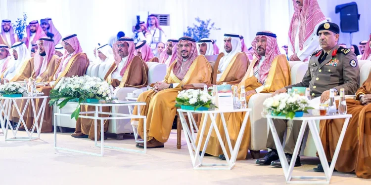 أمير القصيم يدشّن 100 وحدة سكنية بالبكيرية لمستفيدي مؤسسة الإسكان التنموي