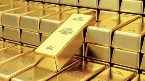 الذهب يهوي لأدنى مستوى في شهرين مع صعود الدولار وعوائد السندات