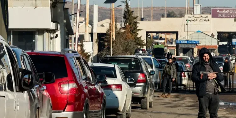 الدفاع السورية تُحبط تهريب أسلحة على الحدود مع لبنان وتعتقل أربعة أشخاص