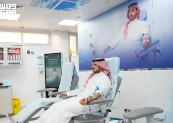 محافظ الطائف يشارك في الحملة الوطنية السنوية للتبرع بالدم