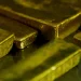 الذهب يقفز 1.3% لأعلى مستوى في أسبوع مع تراجع النفط وعوائد السندات
