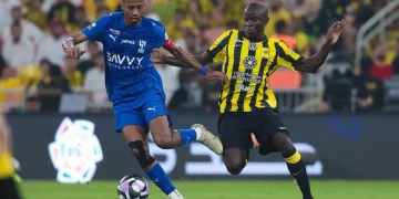 كلاسيكو الصدارة.. الهلال يستقبل الاتحاد الليلة في «المملكة أرينا» والفائز يعتلي القمة