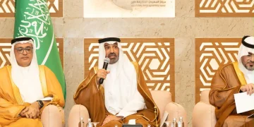 وزير الموارد البشرية يُشيد بـ«نزل الأنصاري الخيري» لرعاية مرضى السرطان بالشرقية