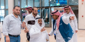 كبار السن وذوو الإعاقة يشيدون بتسهيلات التنقل في معرض الصقور والصيد