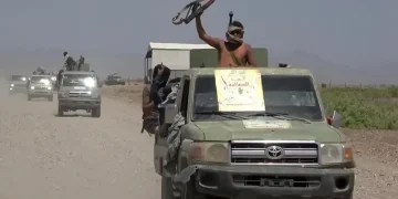 25 حوثيًا بين قتيل وجريح و136 هدفًا مدمرًا.. تصعيد عسكري واسع على جبهات تعز والساحل الغربي