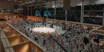 صقر ” حر فرخ” يتصدر المعرض السعودي للصيد  بـ1.4 مليون ريال 