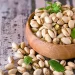 الفول السوداني أم الفستق.. أيهما أفضل لصحتك؟