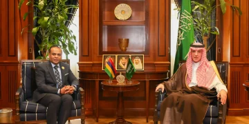 الجبير يستقبل وزير خارجية موريشيوس ويبحثان تعزيز العلاقات الثنائية