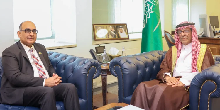 وكيل وزارة الاقتصاد يستقبل سفير الهند لدى المملكة ويستعرضان الموضوعات ذات الاهتمام المشترك