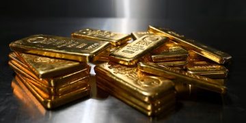 الذهب يتراجع 0.6% إلى 4190.20 دولاراً مع صعود الدولار والنفط