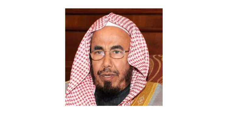 الشيخ المطلق يحذّر الأسر: كفّوا أطفالكم عن اللعب وقت الغروب وأغلقوا الأبواب