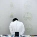 مرور نجران يضبط مواطناً بحوزته مخدرات وأسلحة مخبأة داخل مركبته