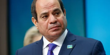 السيسي: جهدنا العسكري للدفاع عن أراضي المملكة وحدودها.. ومصر حريصة على أمنها واستقرارها