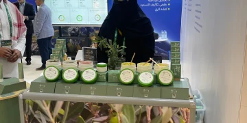من صابونة منزلية إلى 27 منتجاً مرخصاً.. الشمري تروي قصة نجاحها في المعرض الزراعي السعودي
