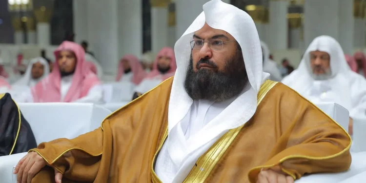 رئيس الشؤون الدينية: تكرار استهداف ميليشيا الحوثي الإرهابية لمكة المكرمة والمدينة المنورة يؤكد إجرامها ونواياها الخبيثة تجاه المسلمين ومقدساتهم