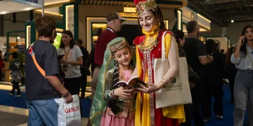 المملكة تختتم مشاركتها في معرض باكو الدولي للكتاب بحضور ثقافي لافت