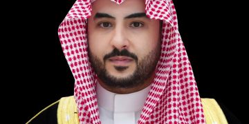 وزير الدفاع الأمير خالد بن سلمان يزور طهران على رأس وفد من دول اتفاقية مكة