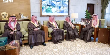 أمير الرياض يستقبل قيادة هيئة تطوير محمية الإمام عبدالعزيز ويطّلع على تقريرها السنوي