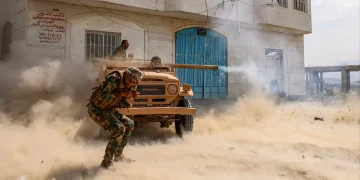 17 ألف حوثي خارج القتال.. «فجر اليمن» يتجاوز 30 ألف استهداف.. ماذا يحدث؟