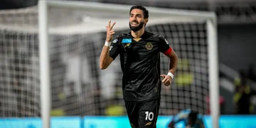 الشباب يسحق الأهلي بسداسية تاريخية في دوري روشن